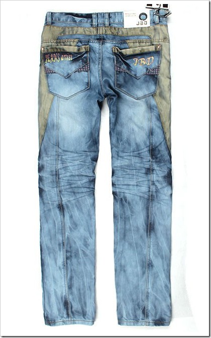 Dual looks, painted jeans?