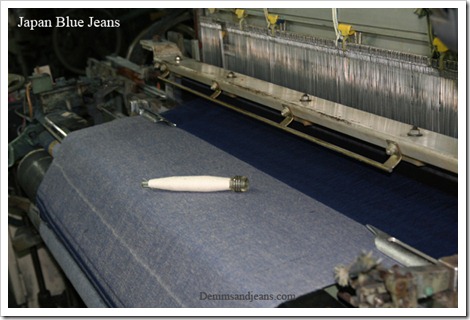 Selvedge denim looms weaving