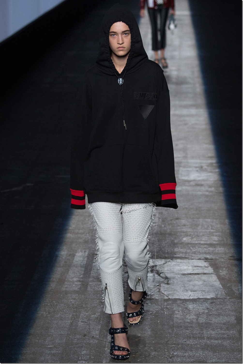 Alexander Wang SPRING 2016 READY-TO-WEAR 9