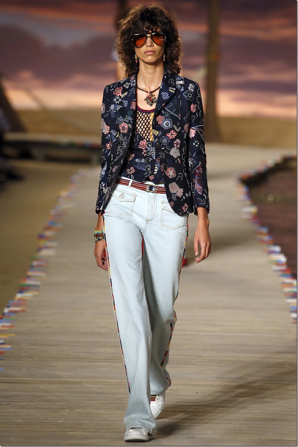 Tommy Hilfiger SPRING 2016 READY-TO-WEAR 1