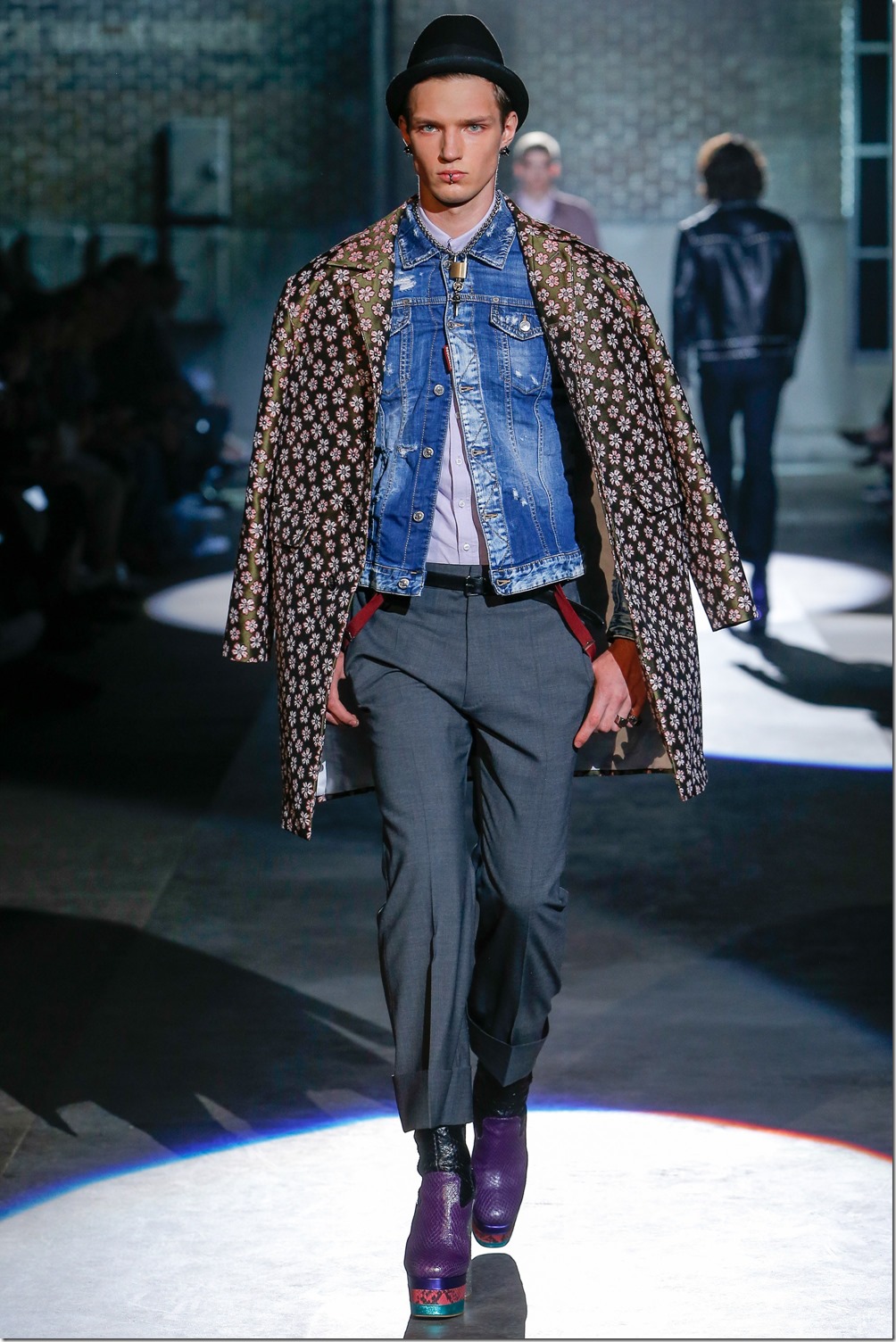 Dsquared2 Spring 2017 Menswear denimsandjeans.com