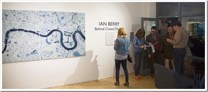 Behind Closed Doors | Ian Berry | Denimsandjeans