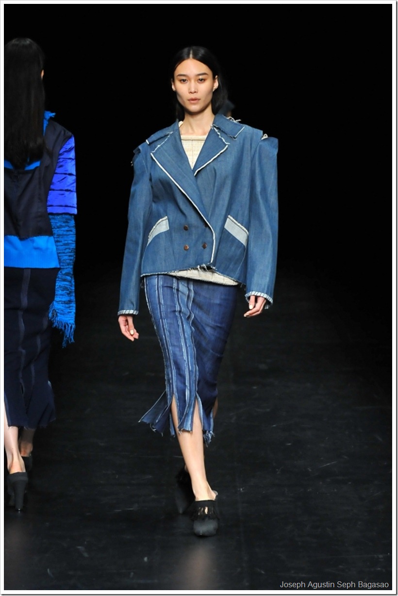 Denim And Knit Mix By Filipino Designer For Amazon Fashion Week | Denimsandjeans