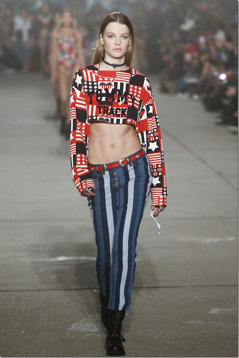 Tommy Hilfiger SPRING 2017 READY-TO-WEAR