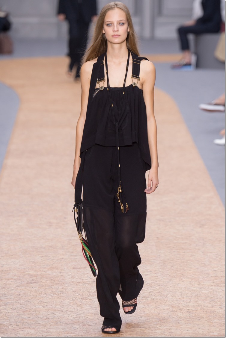 ChloÃ© Spring/Summer 2016 Paris Fashion Week denimsandjeans.com