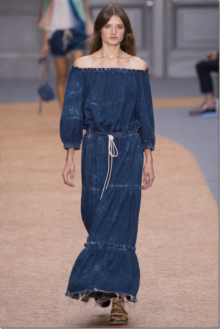 ChloÃ© Spring/Summer 2016 Paris Fashion Week denimsandjeans.com