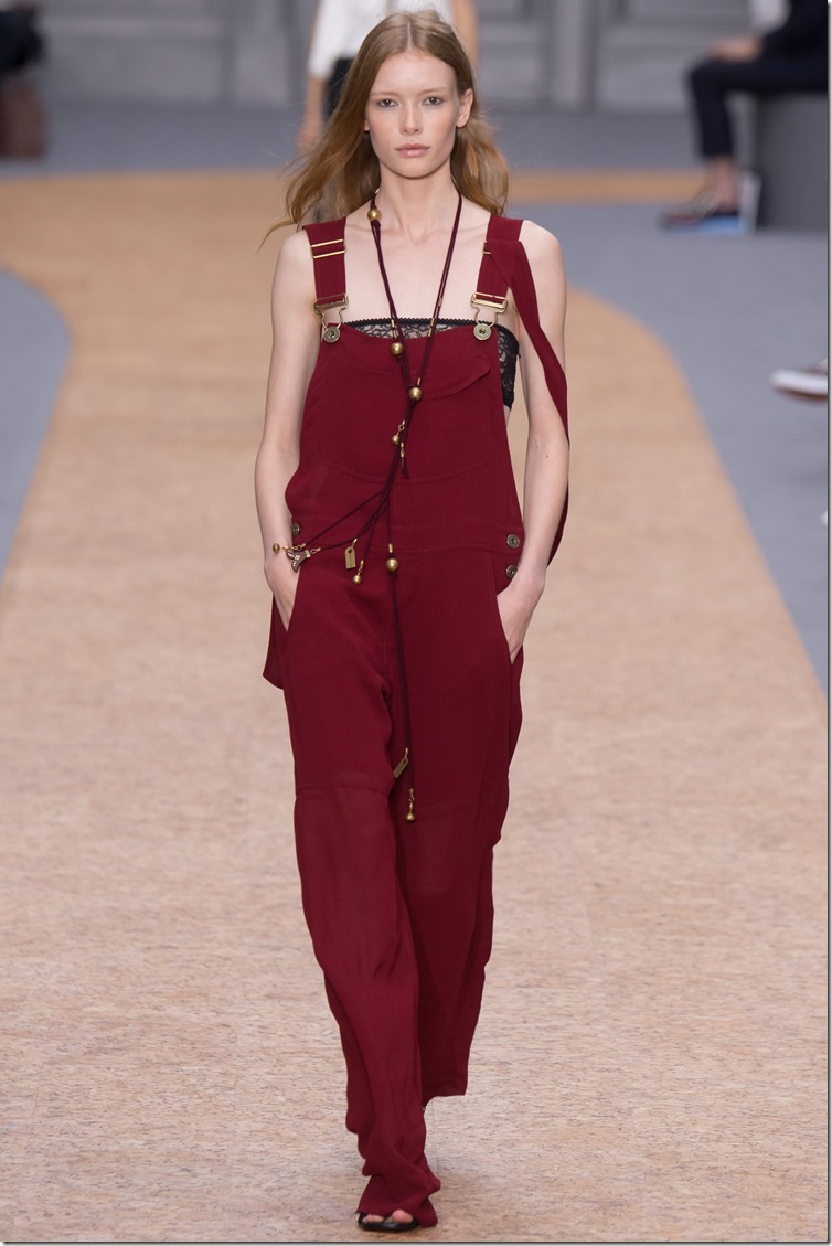ChloÃ© Spring/Summer 2016 Paris Fashion Week denimsandjeans.com