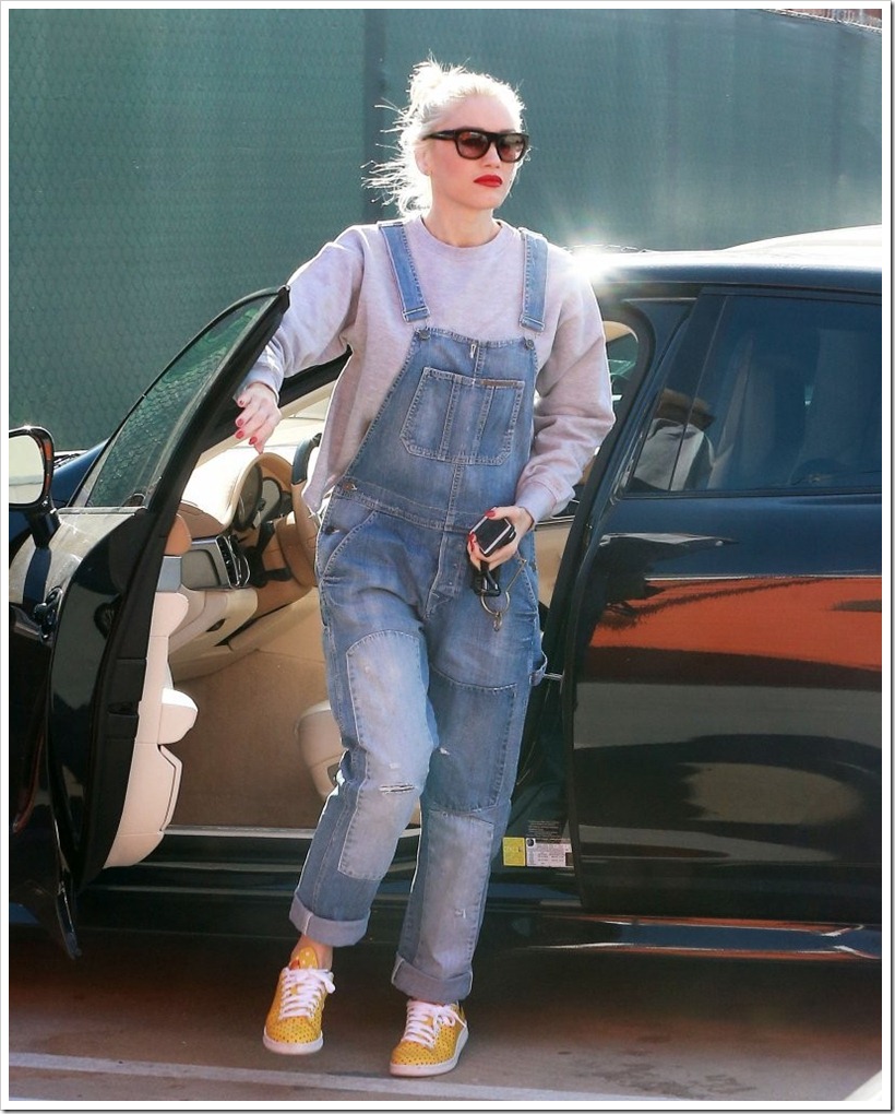 Gwen Stefani in Retro Patchwork denim : Denimsandjeans.com