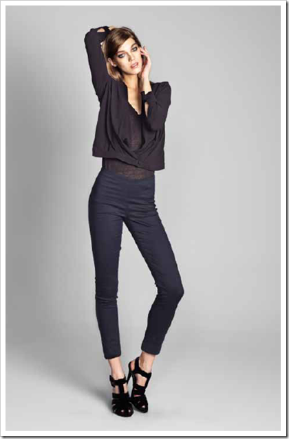 Mid Rise Jegging / Finish 14601 Rinse Denim