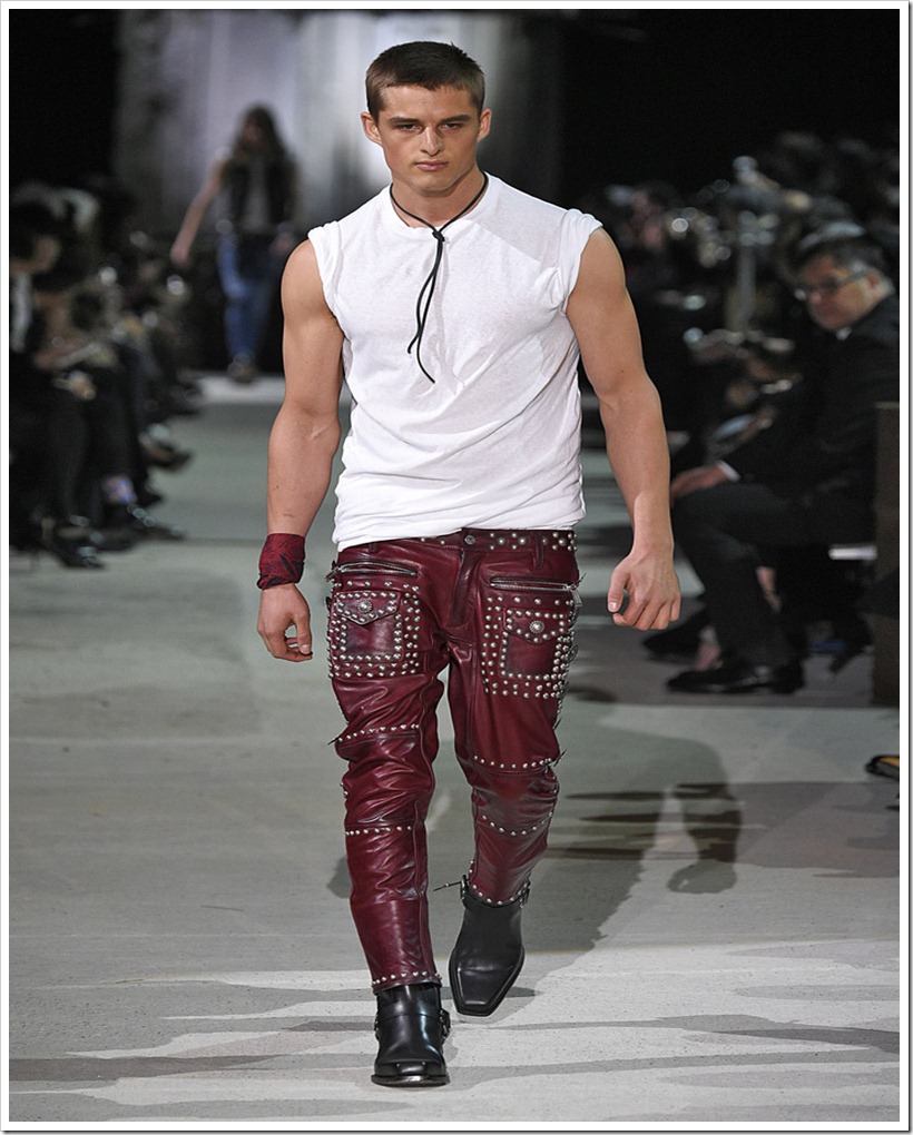 DSQUARED2 - Menswear Collection Autumn/Winter 2015/16 : Denimsandjeans.com