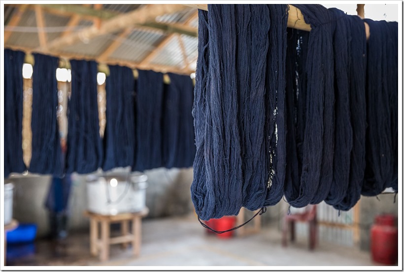 Hessnatur_dyed yarns hanging for drying