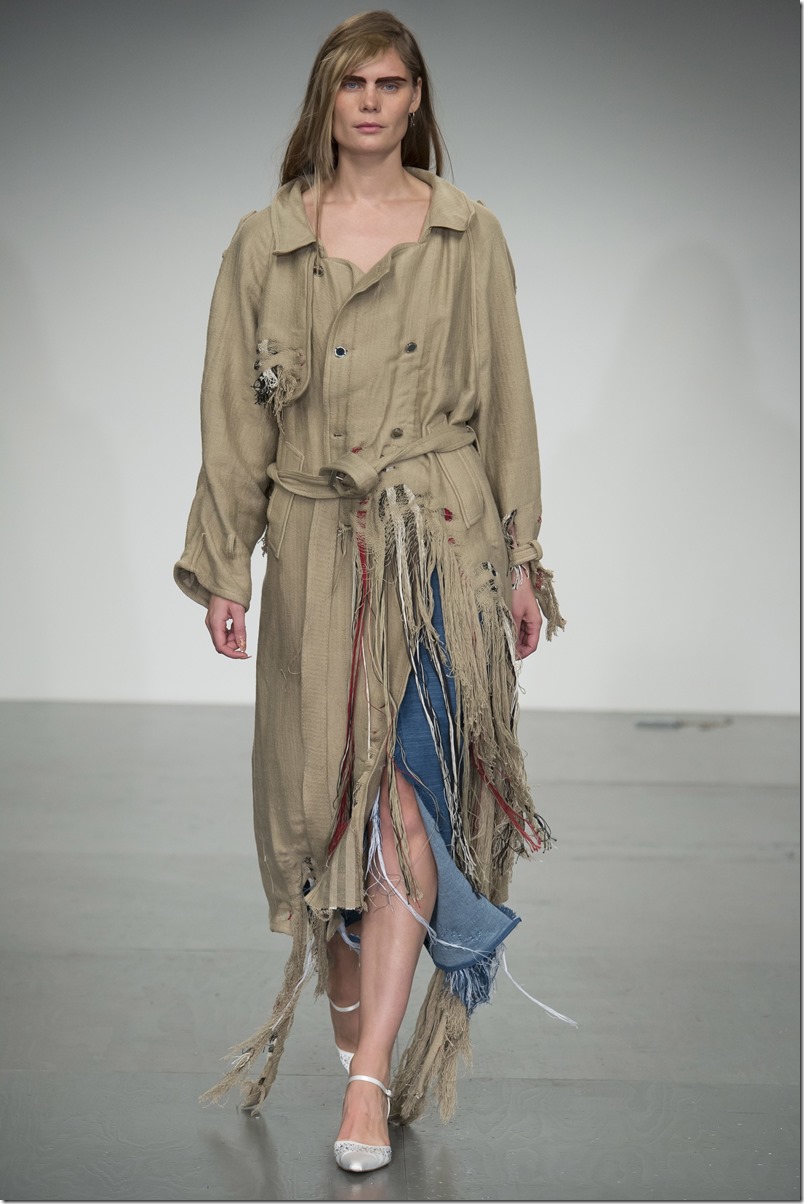 SPRING 2018 READY-TO-WEAR - LFW - Faustine Steinmetz