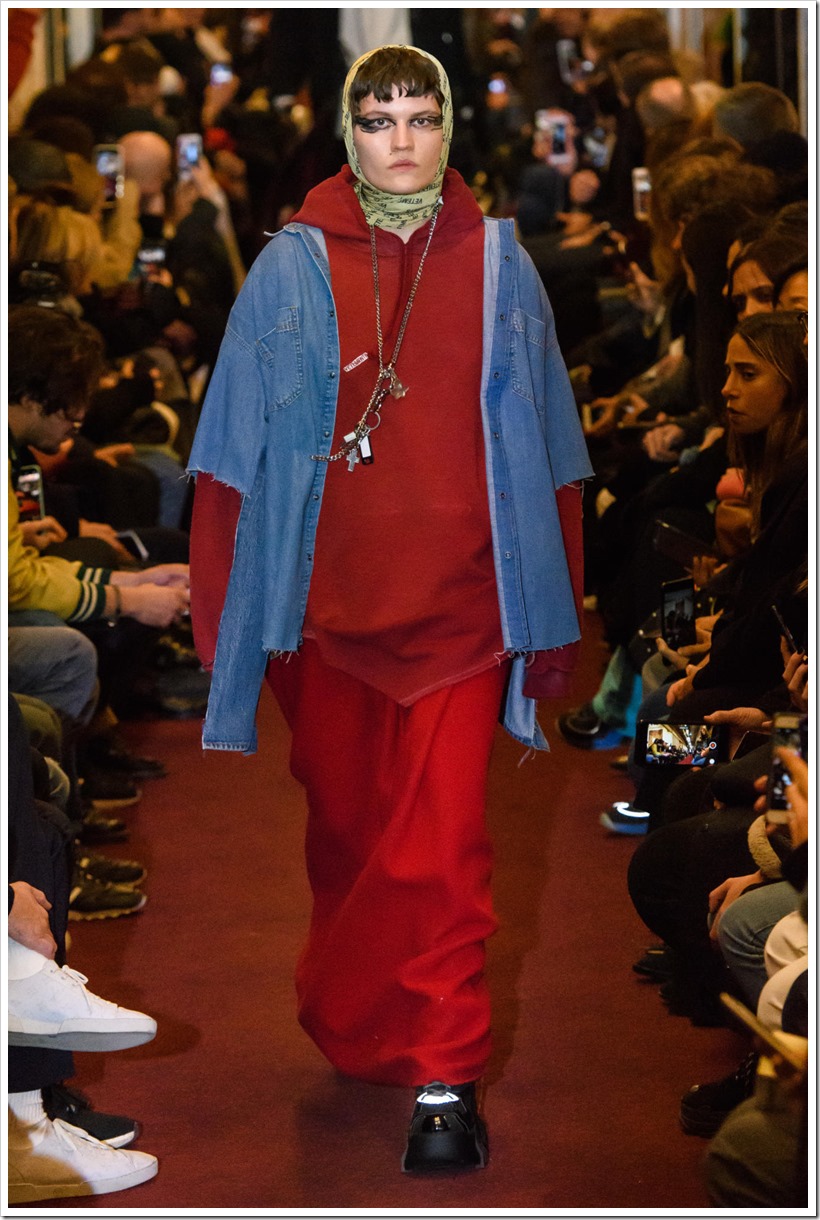 vetements-m-rf18-3471