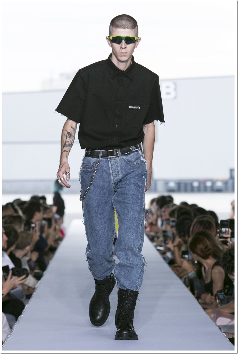 Crazy And Classic Denim Pieces From The SS’19 Collection Of VETEMENTS | Denimsandjeans