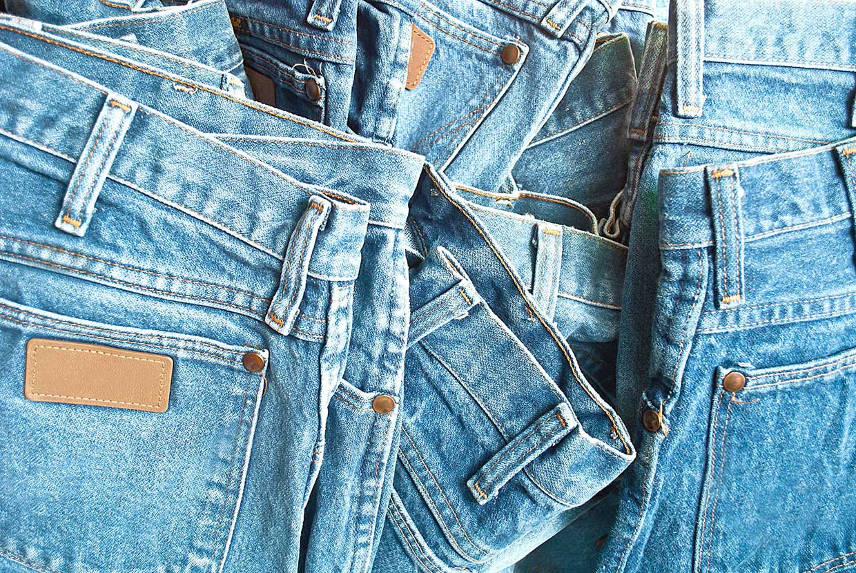 2024's Best Denim Trends For Men (And How To Wear Them)